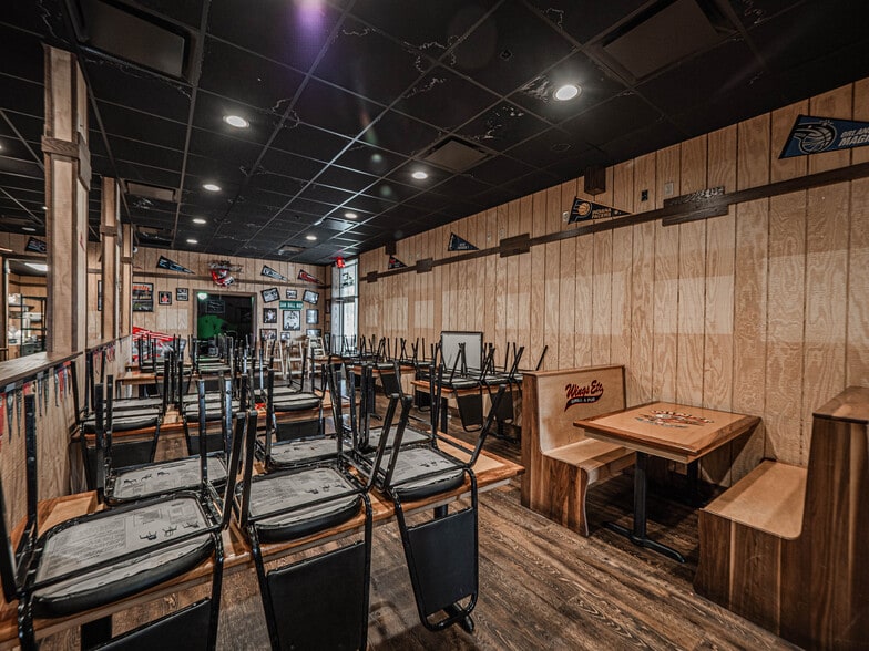 More Photos Of 401 Walker Dr, Henderson General Retail For Sale