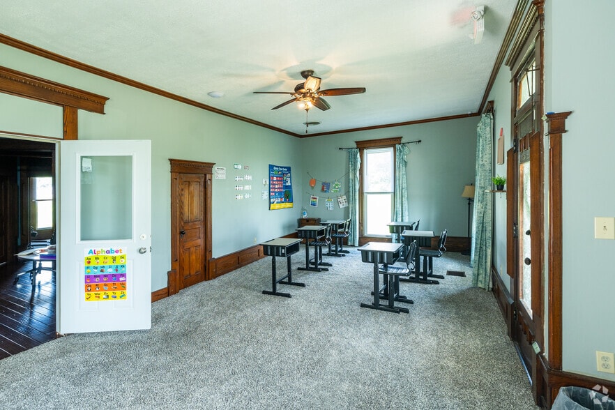 More Photos Of 7074 W State Road 28, Elwood Warehouse For Sale