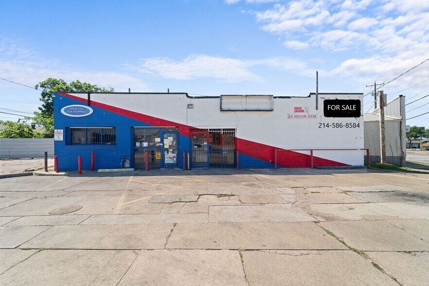 Primary Photo Of 2600 E Belknap St, Fort Worth Restaurant For Sale