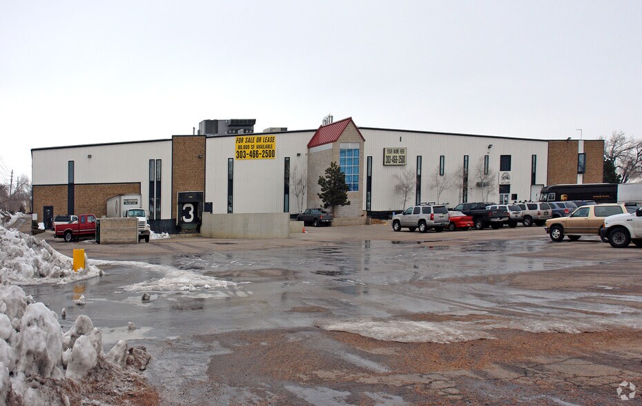More Photos Of 2400 Industrial Ln, Broomfield Showroom For Lease