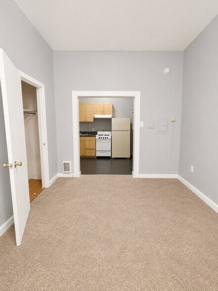 More Photos Of 7020 Woodland Ave, Philadelphia Apartments For Sale