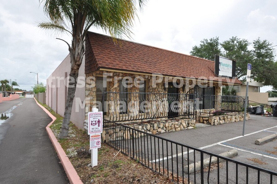 More Photos Of 2596 Nursery Rd, Clearwater Medical For Lease