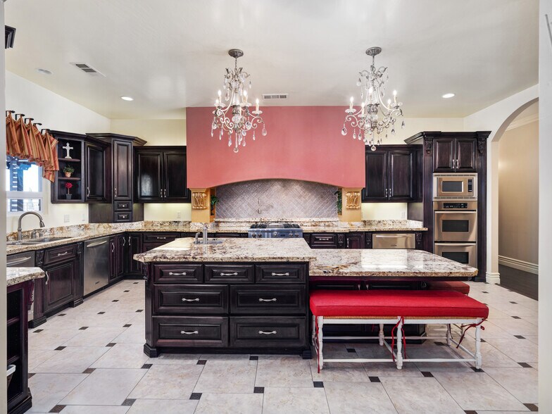 More Photos Of 16073 Highway 65, Bakersfield Winery Vineyard For Sale