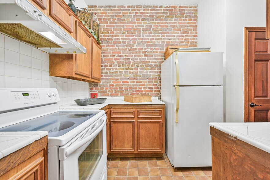 More Photos Of 217 23rd St, Galveston Apartments For Sale