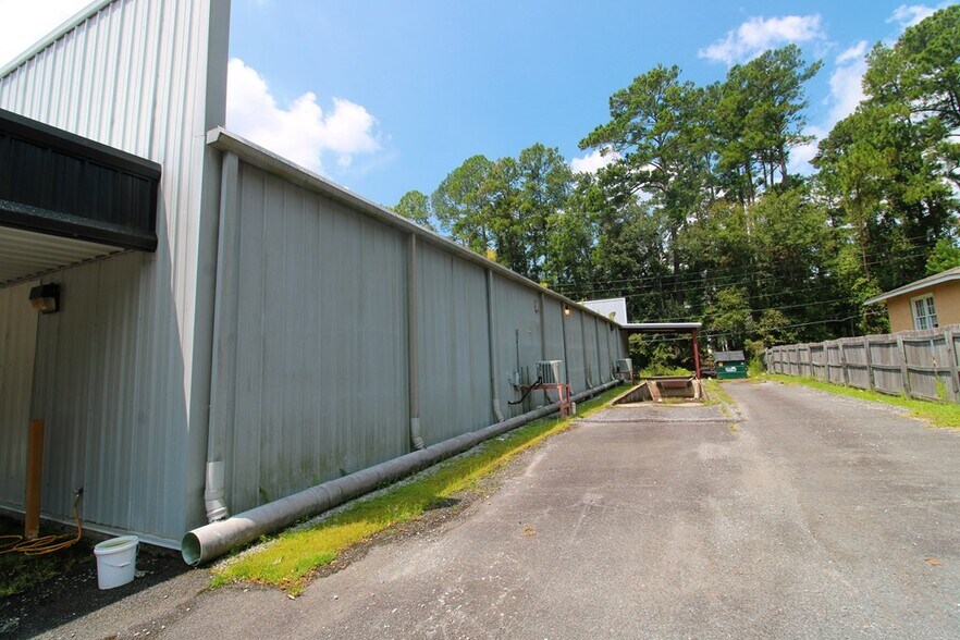 More Photos Of 1315 W Screven St, Quitman Storefront For Sale