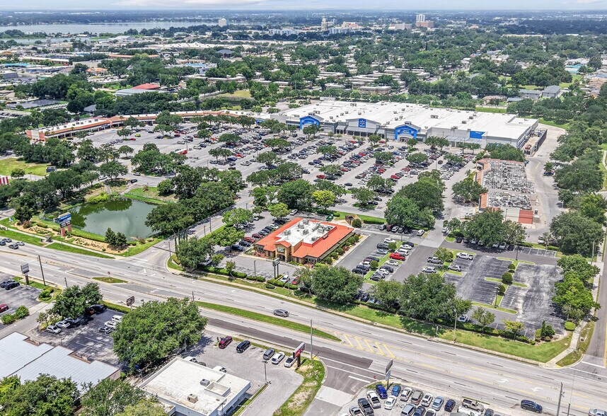 More Photos Of 399 Cypress Gardens Blvd, Winter Haven General Retail For Lease