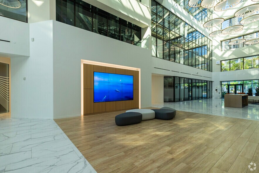 More Photos Of 100 2nd Ave S, Saint Petersburg Office For Lease