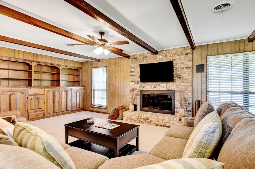 More Photos Of 27160 State Highway 56, Whitesboro Land For Sale