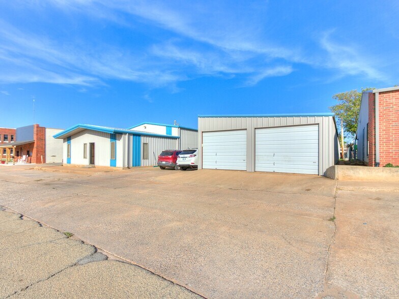 More Photos Of 219 N 6th St, Kingfisher Office For Sale