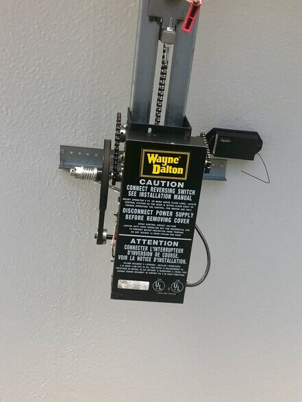 More Photos Of 80 Vine St, Newark Light Distribution For Sale