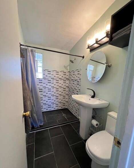 More Photos Of 1150 S Highway 80, Benson Hotel For Sale