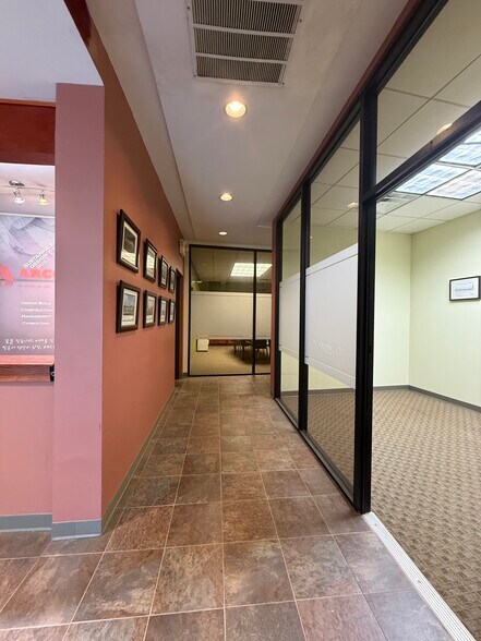 More Photos Of 6527 New Peachtree Rd, Atlanta Medical For Sale