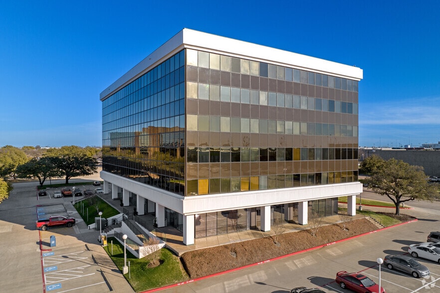 More Photos Of 2225 E Randol Mill Rd, Arlington Office For Lease