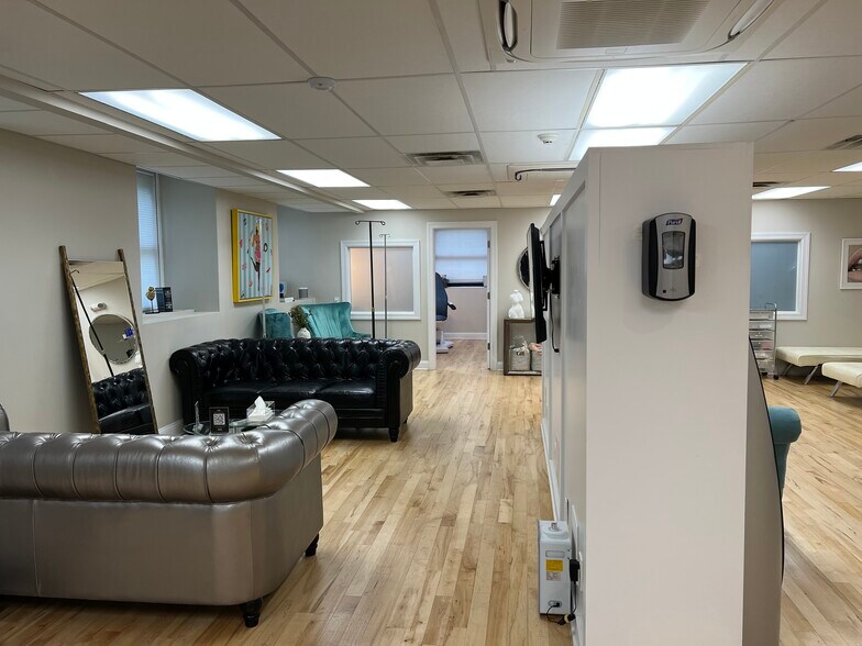 More Photos Of 71 E Palisade Ave, Englewood Office For Lease