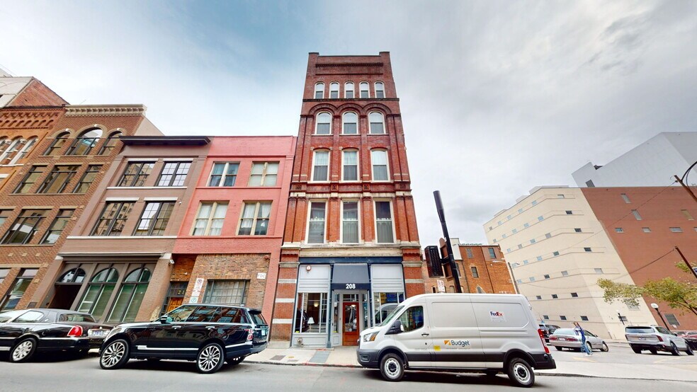 More Photos Of 208 3rd Ave N, Nashville Office For Sale