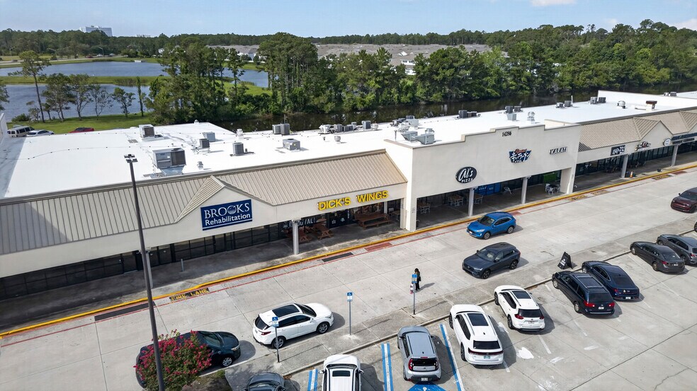 More Photos Of 14286 Beach Blvd, Jacksonville Beach General Retail For Sale