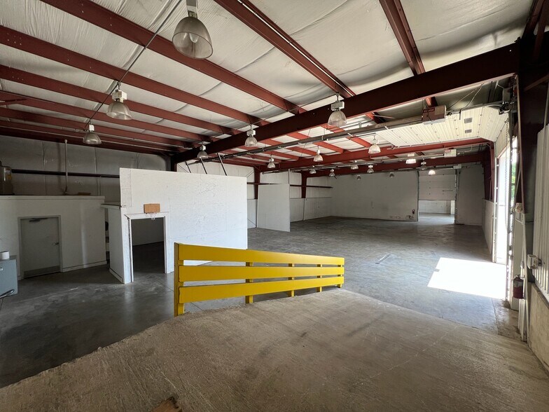 More Photos Of 4232 Earth Dr, Fort Wayne Warehouse For Sale