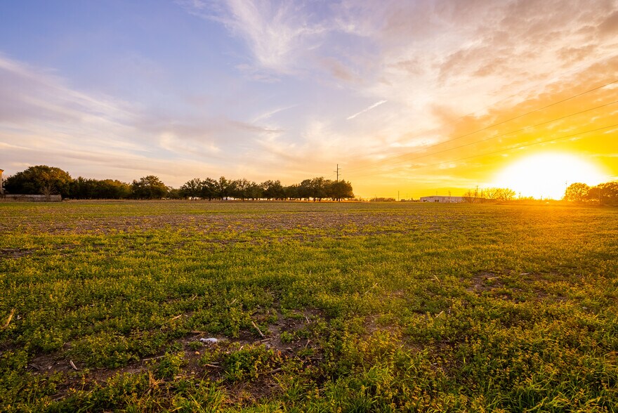 More Photos Of 0 123 Bypass, Seguin Land For Sale