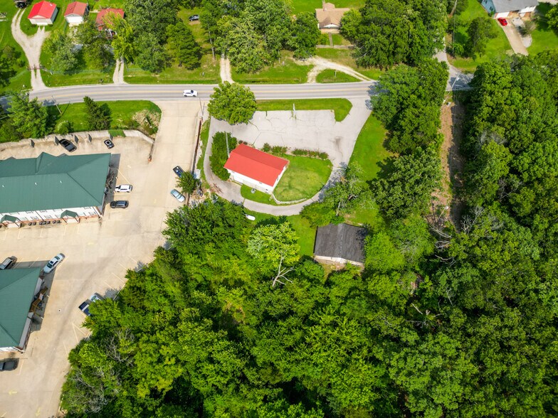 More Photos Of 22199 Highway Y, Saint Robert Medical For Sale