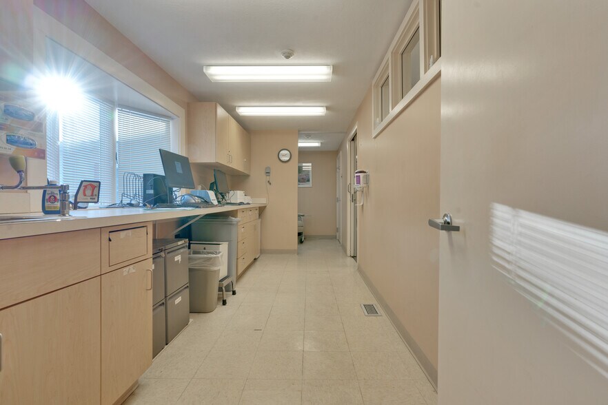 More Photos Of 6 Hampton Rd, Exeter Medical For Sale