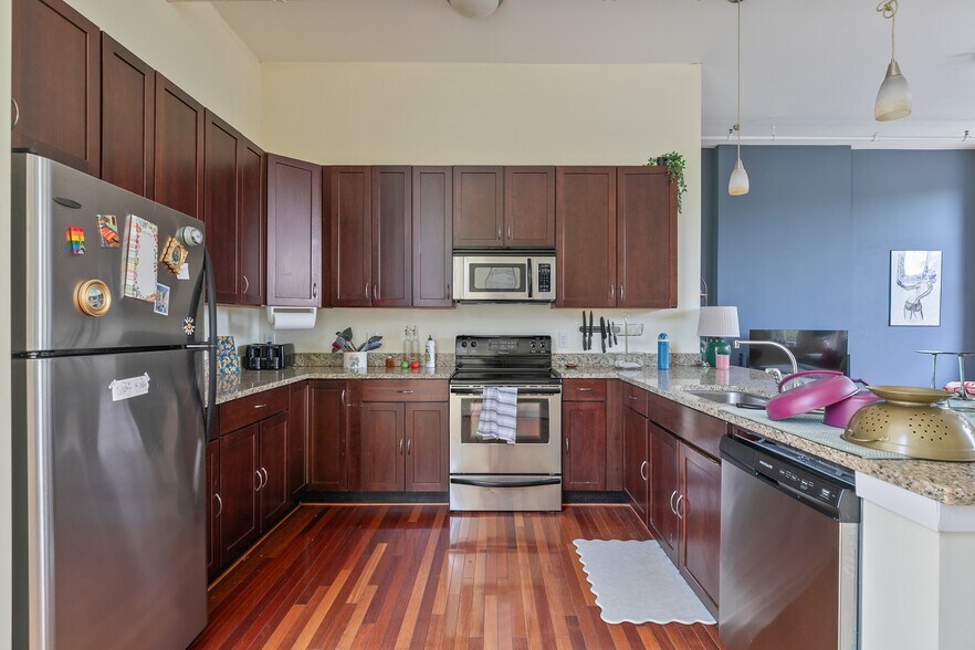 More Photos Of 119-123 E Broad St, Richmond Apartments For Sale