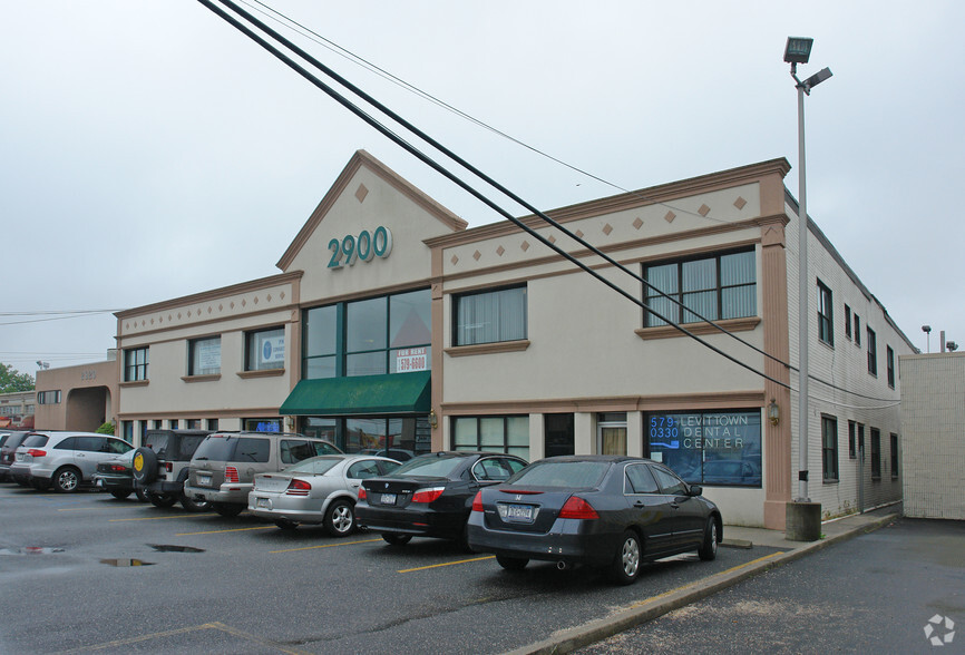 Primary Photo Of 2900 Hempstead Tpke, Levittown Medical For Lease