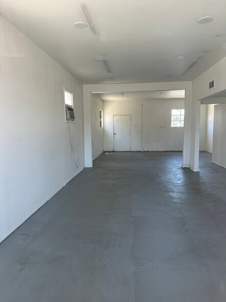 More Photos Of 18015-18021 Pioneer Blvd, Artesia Office Residential For Lease
