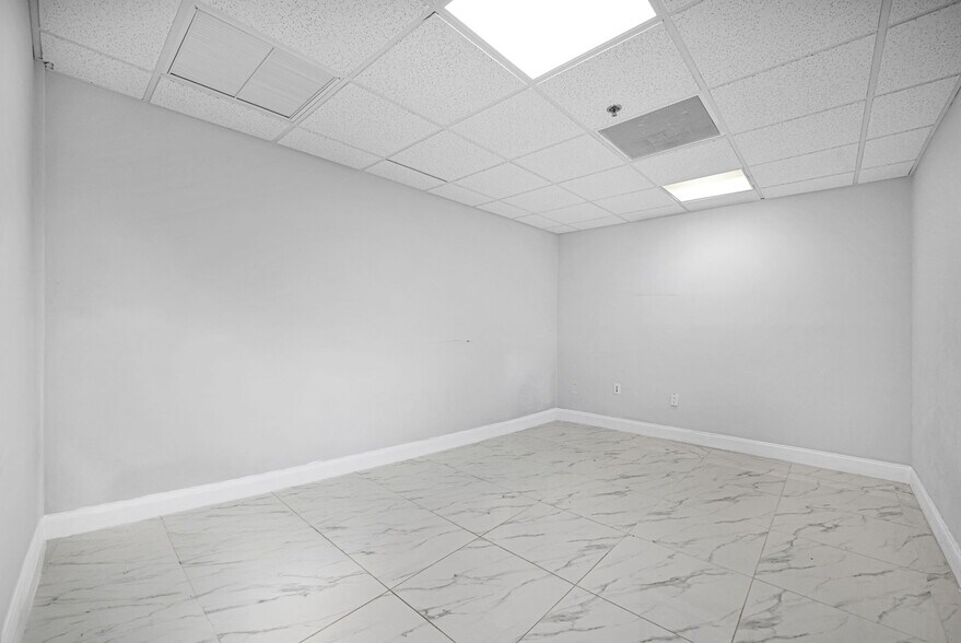 More Photos Of 12550 Biscayne Blvd, North Miami Medical For Sale