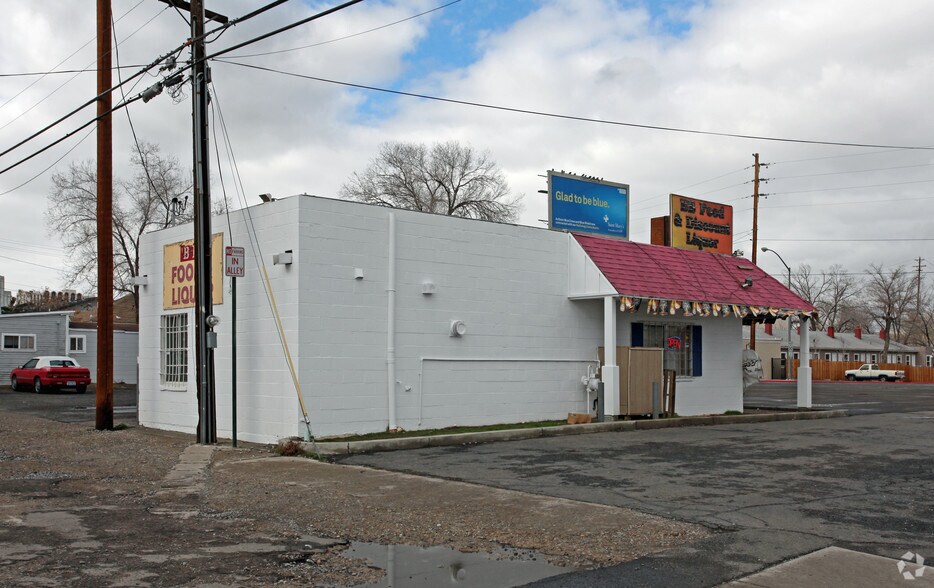More Photos Of 640 Kuenzli St, Reno Convenience Store For Sale
