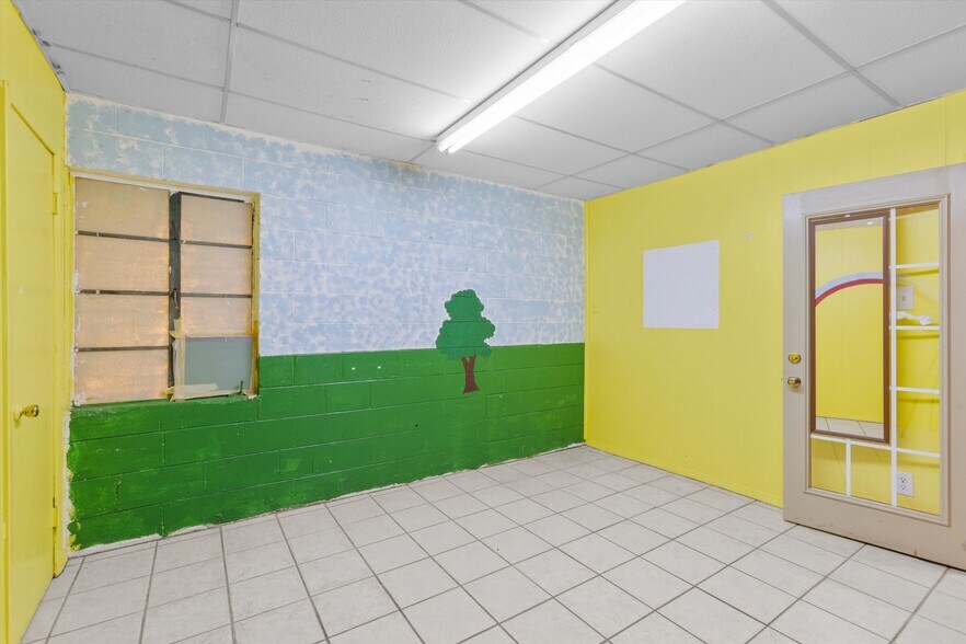 More Photos Of 201 Ragland St, Palestine Religious Facility For Sale