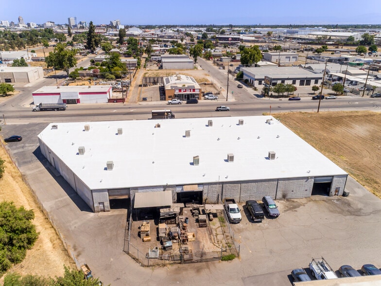 More Photos Of 2642-2680 E Church Ave, Fresno Warehouse For Sale
