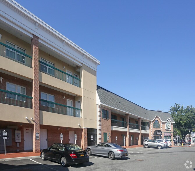 More Photos Of 34-44 Gerard St, Huntington Apartments For Lease
