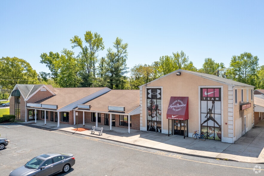 More Photos Of 560 Stokes Rd, Medford Unknown For Lease