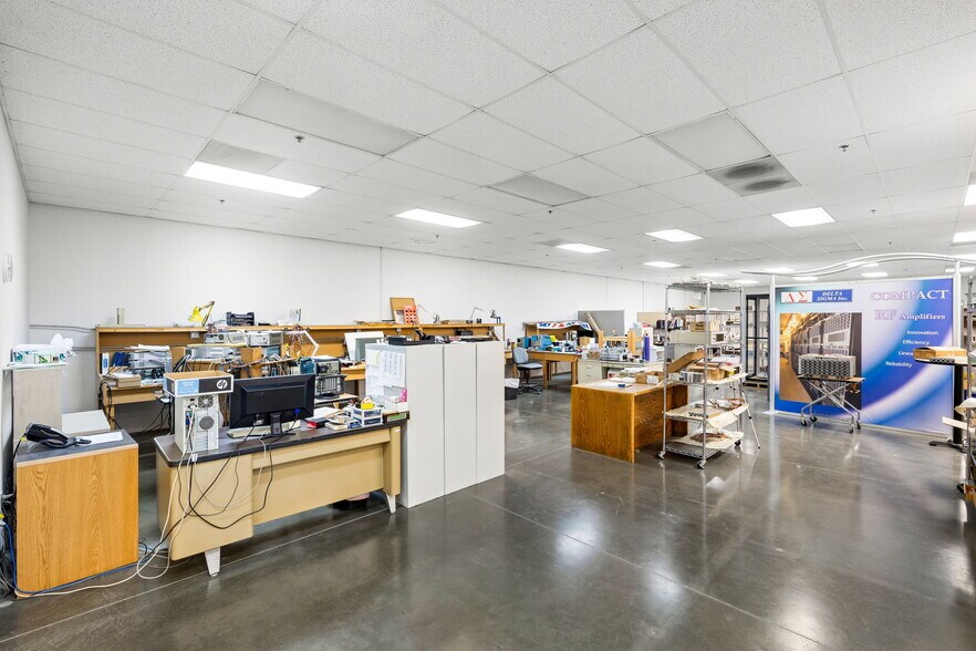 More Photos Of 6690 Doolittle Ave, Riverside Warehouse For Sale