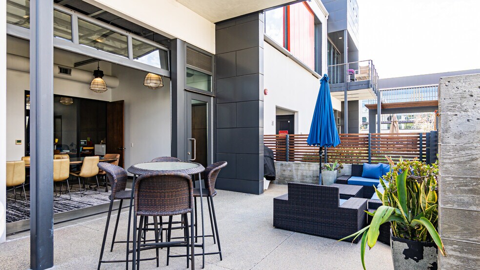 More Photos Of 701-723 N Douglas St, El Segundo Loft Creative Space For Lease