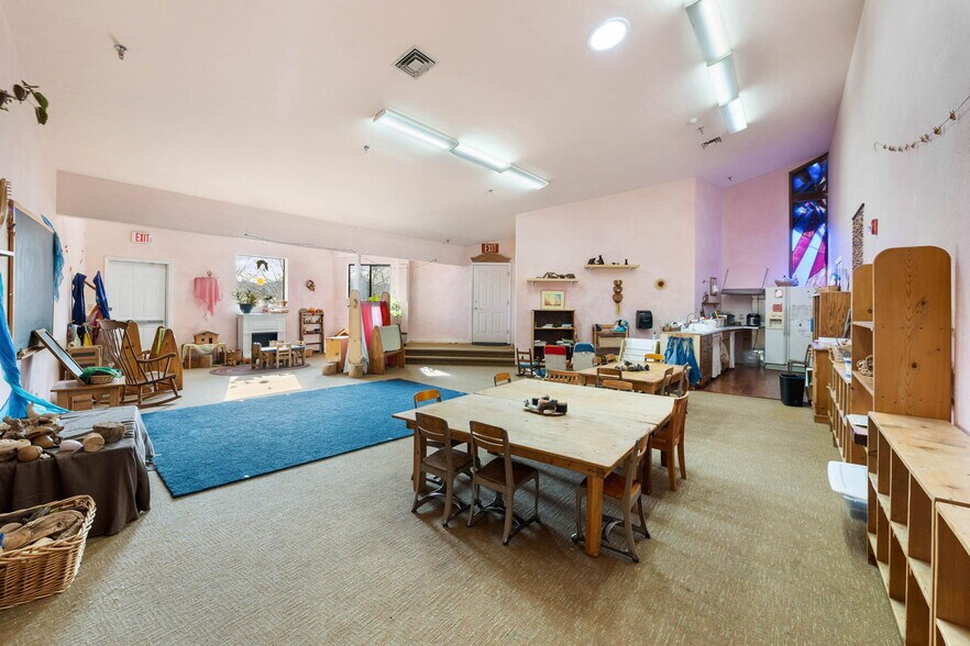 More Photos Of 1455 Willow Creek Rd, Prescott Religious Facility For Sale