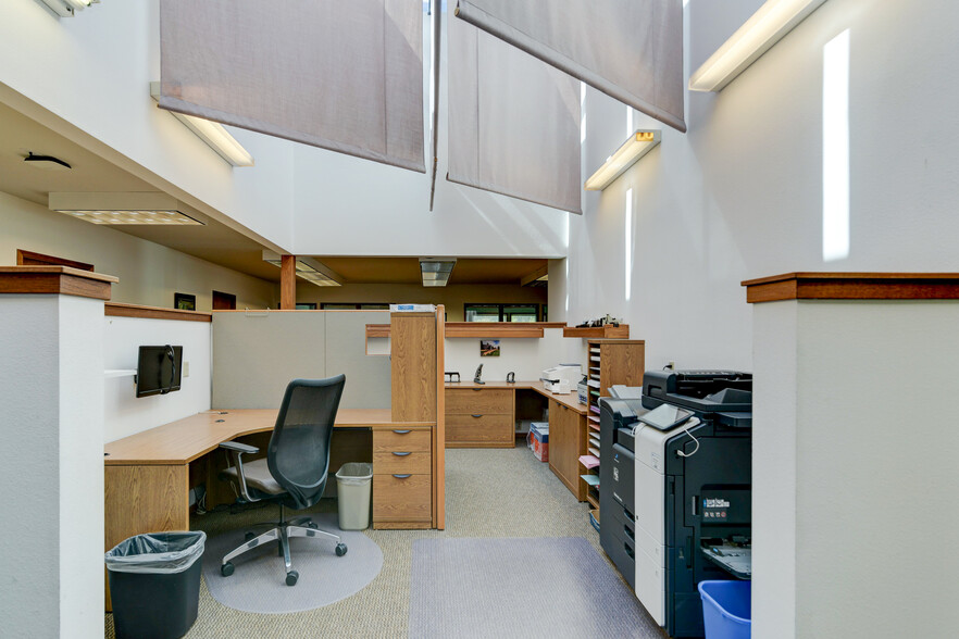 More Photos Of 2120 Caton Way SW, Olympia Medical For Sale