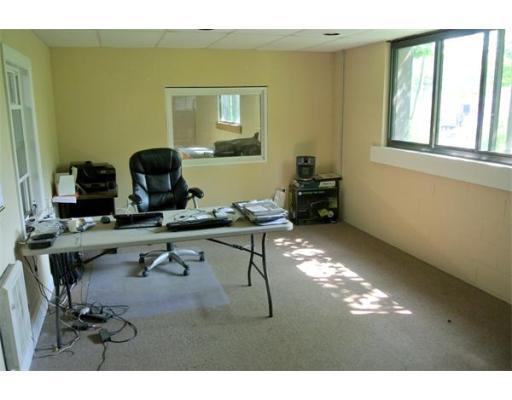 More Photos Of 184 Stone St, Clinton Manufacturing For Lease