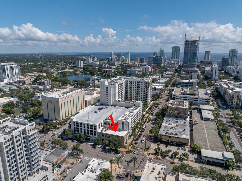 More Photos Of 895 Central Ave, Saint Petersburg Office For Lease