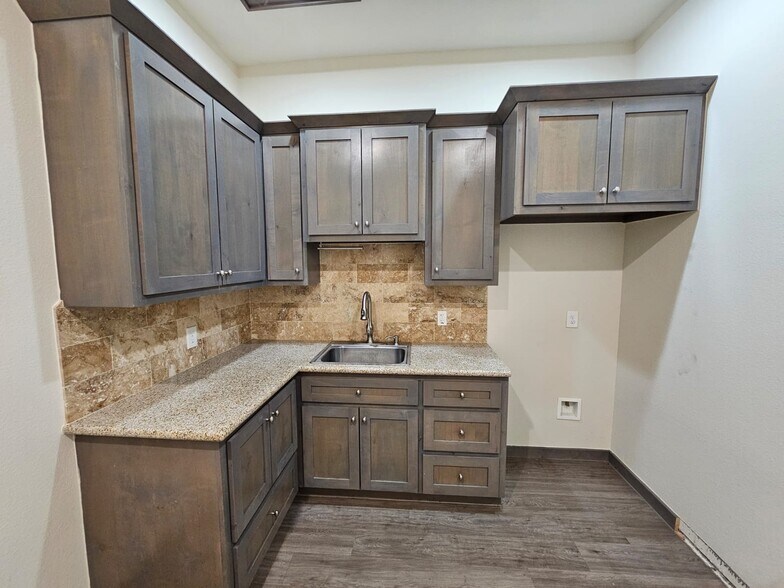 More Photos Of 4714 FM 1488 Rd, The Woodlands Medical For Sale