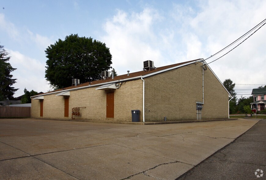More Photos Of 930-938 Amherst Rd, Massillon Medical For Lease
