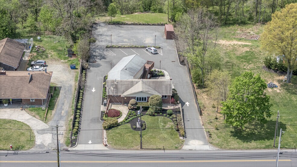 More Photos Of 355 Buckelew Ave, Monroe Township Freestanding For Sale