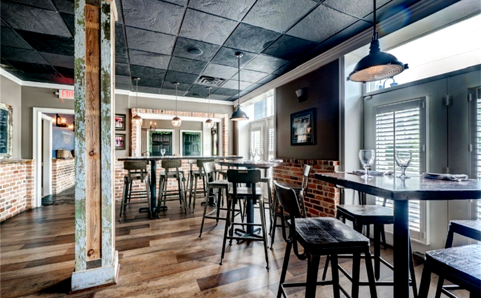 More Photos Of 102 S Second St, Wilmington Storefront Retail Residential For Sale