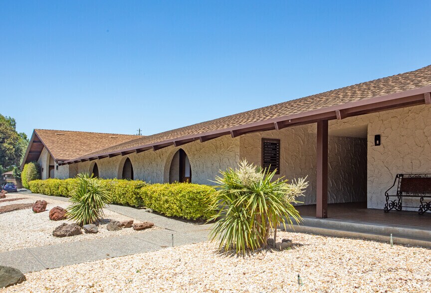 More Photos Of 525 W Remington Dr, Sunnyvale Office For Lease