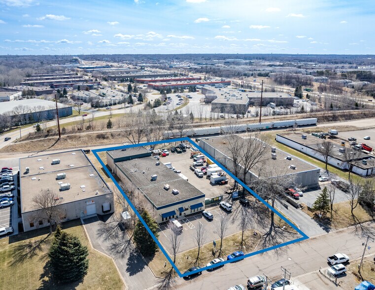 More Photos Of 3276 Fanum Rd, Vadnais Heights Service For Lease