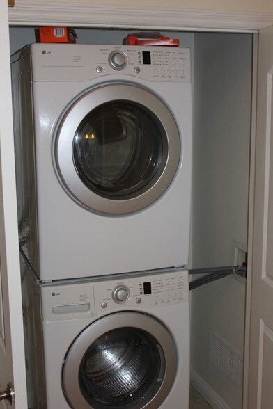 More Photos Of 11501 Hatteras St, North Hollywood Apartments For Sale