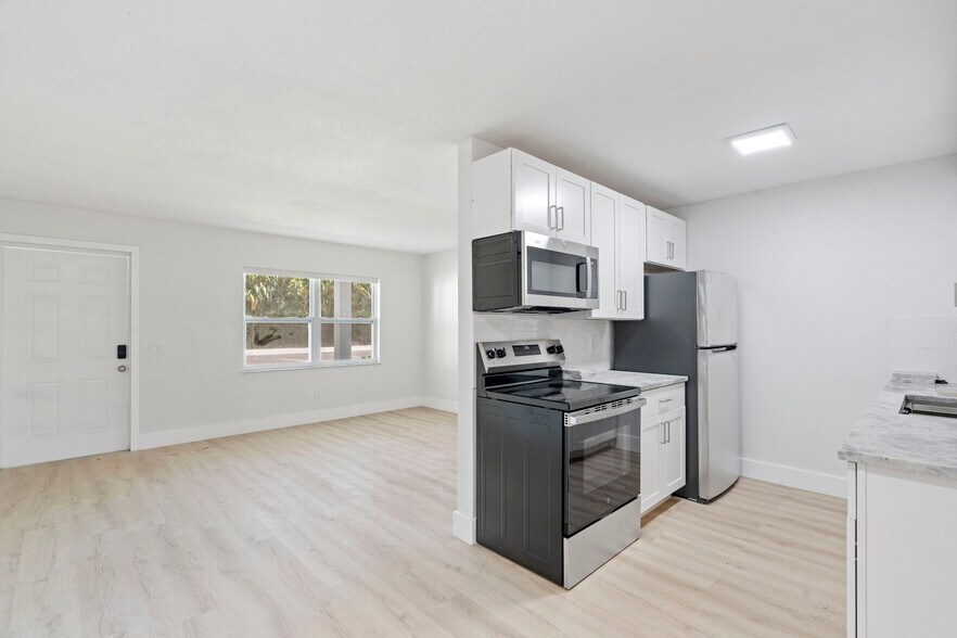 More Photos Of 1150 Carlton Ct, Fort Pierce Apartments For Sale