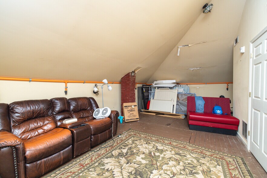 More Photos Of 336 Highway 9 S, Dawsonville Office Residential For Sale