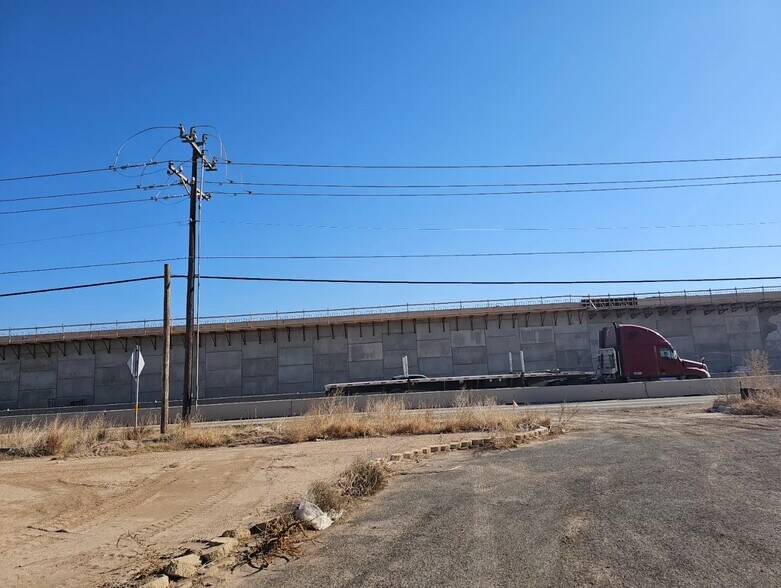 More Photos Of 8316 W I-20, Midland Warehouse For Lease