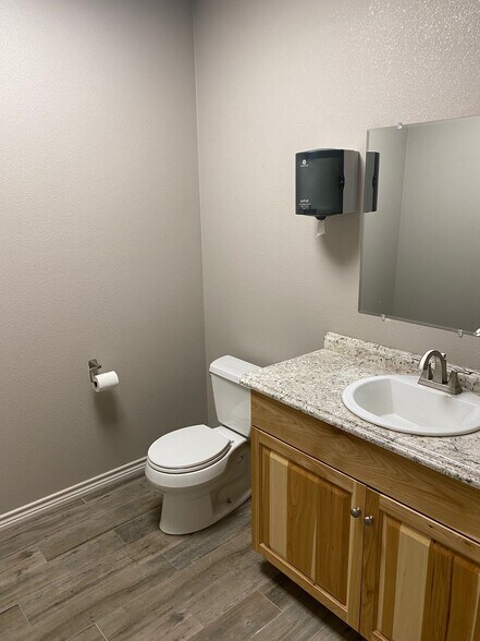 More Photos Of 6421 S FM 1788, Midland Warehouse For Lease